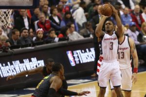 Wizards Stay Unbeaten at Home; Take 3-2 Series Lead
