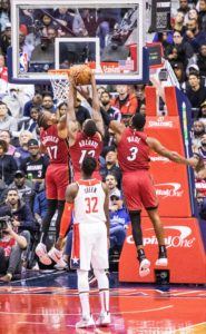 Wizards defense falls in final stretch of season opener against the Heat