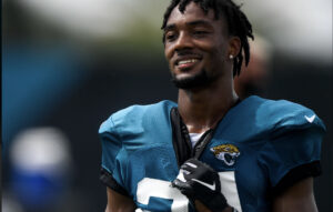 Panthers Trade For CB Henderson, Send TE Arnold to Jacksonville