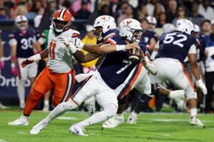 Virginia Rallies From 10 Down to Beat Syracuse 28-25